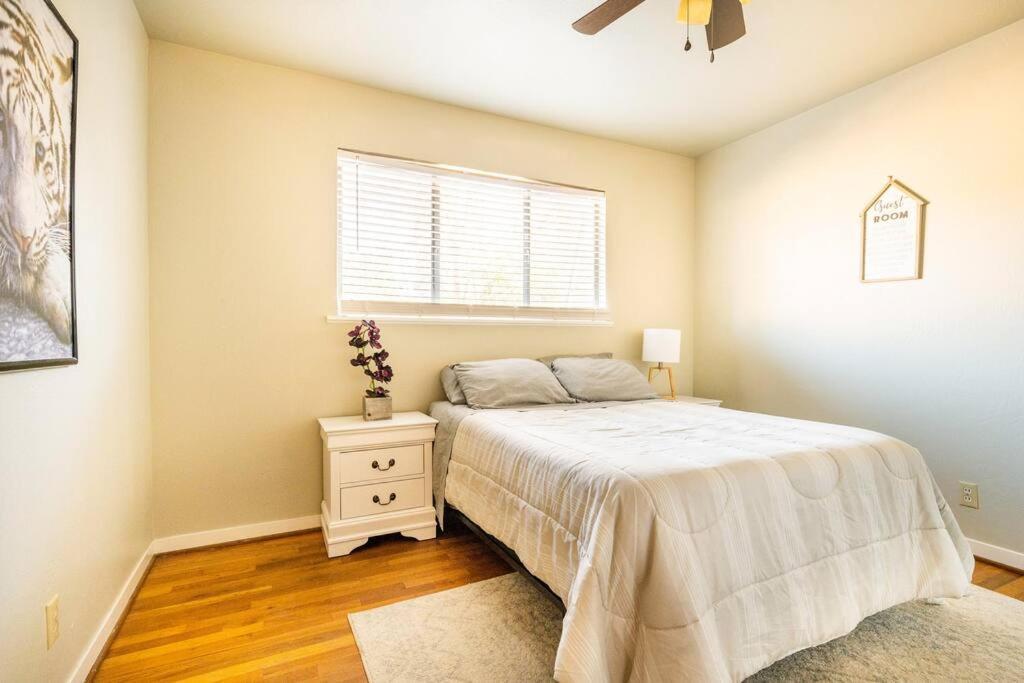 5 Beds, 2 Full Baths, W/Gazebo, W/Fenced Backyard Villa Yuba City Eksteriør bilde