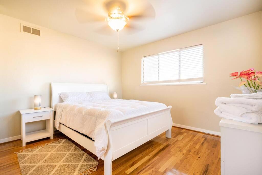 5 Beds, 2 Full Baths, W/Gazebo, W/Fenced Backyard Villa Yuba City Eksteriør bilde